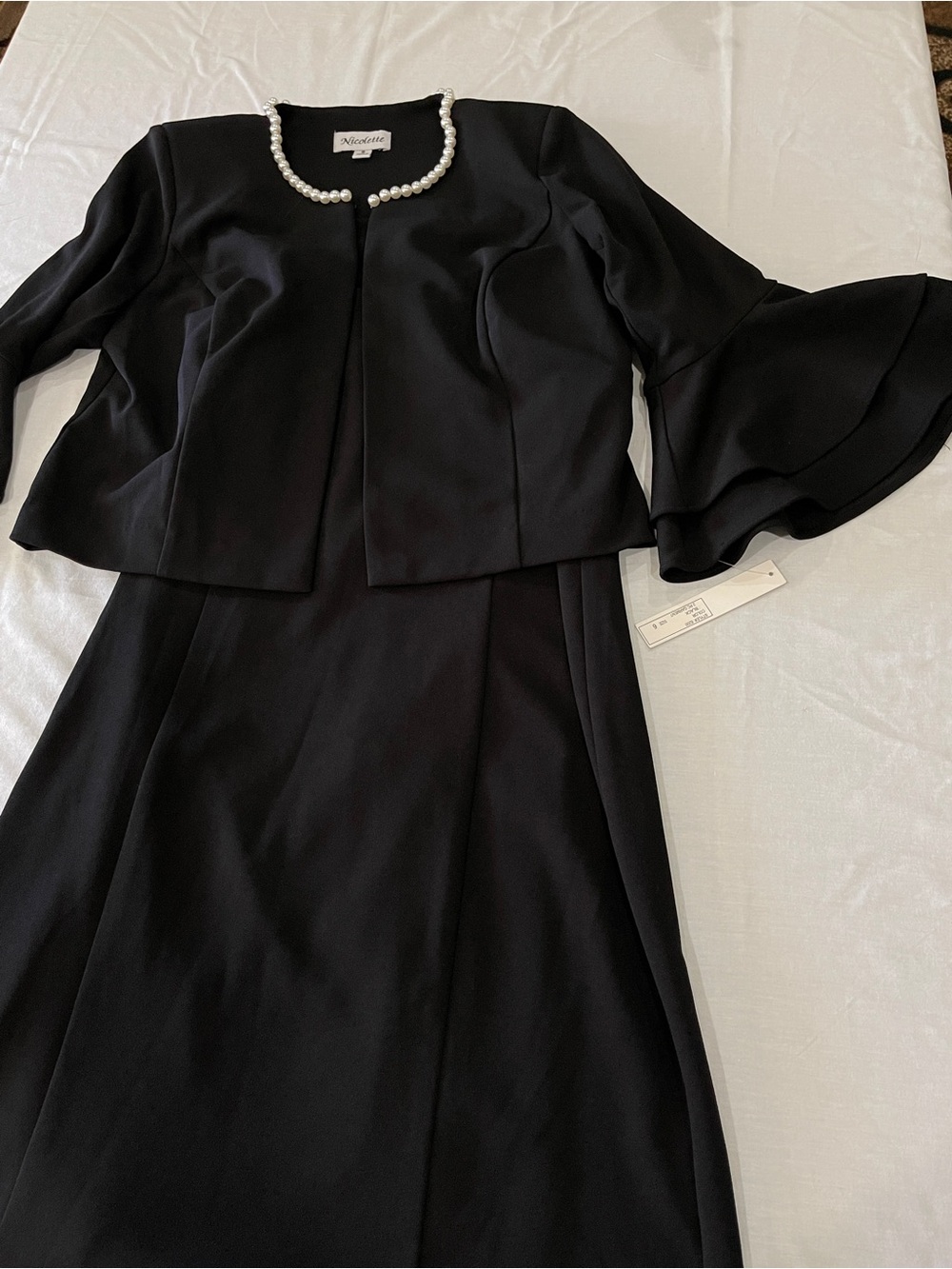 Pearl Collar & Sheath Dress w/Bell Sleeves Fitted Jacket, Black Elegant, Holiday